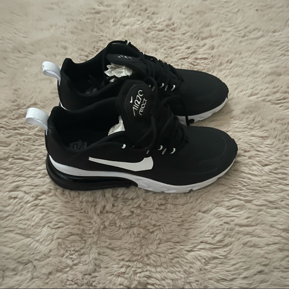 Brand new Nike React 270 running shoes